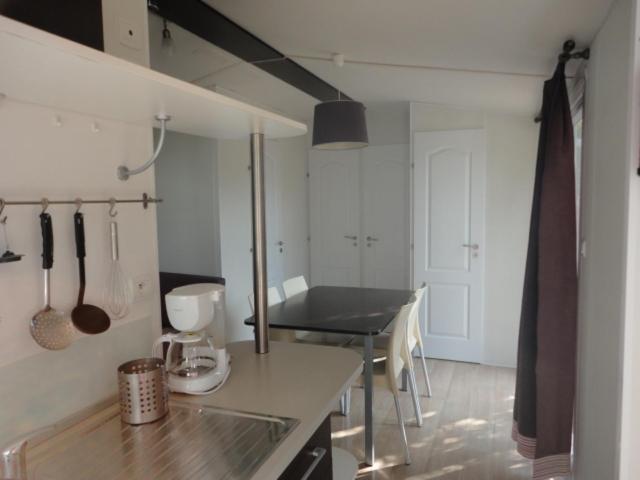 Mobil Home 6 Personnes Rocbaron Exteriör bild